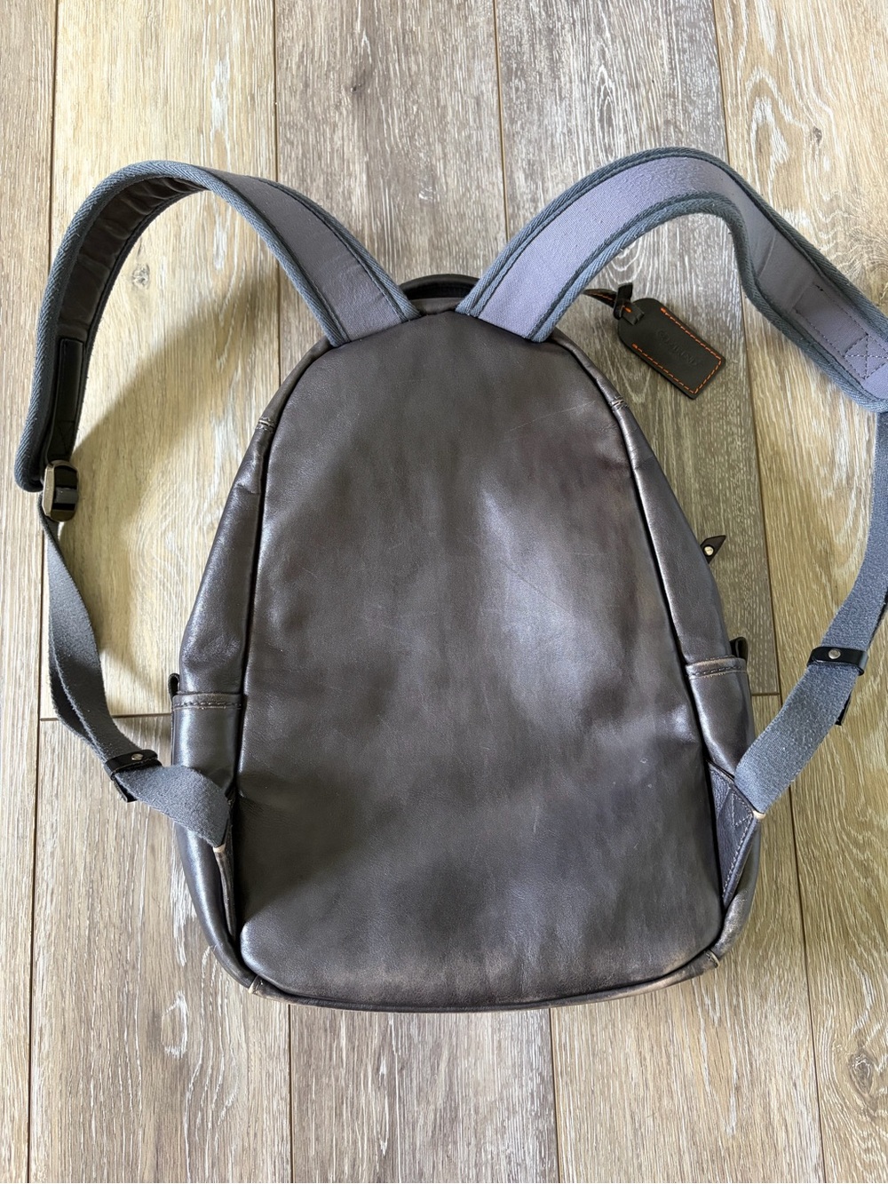 Old Trend Sun Wing Genuine Leather Backpack - Picture 7 of 15